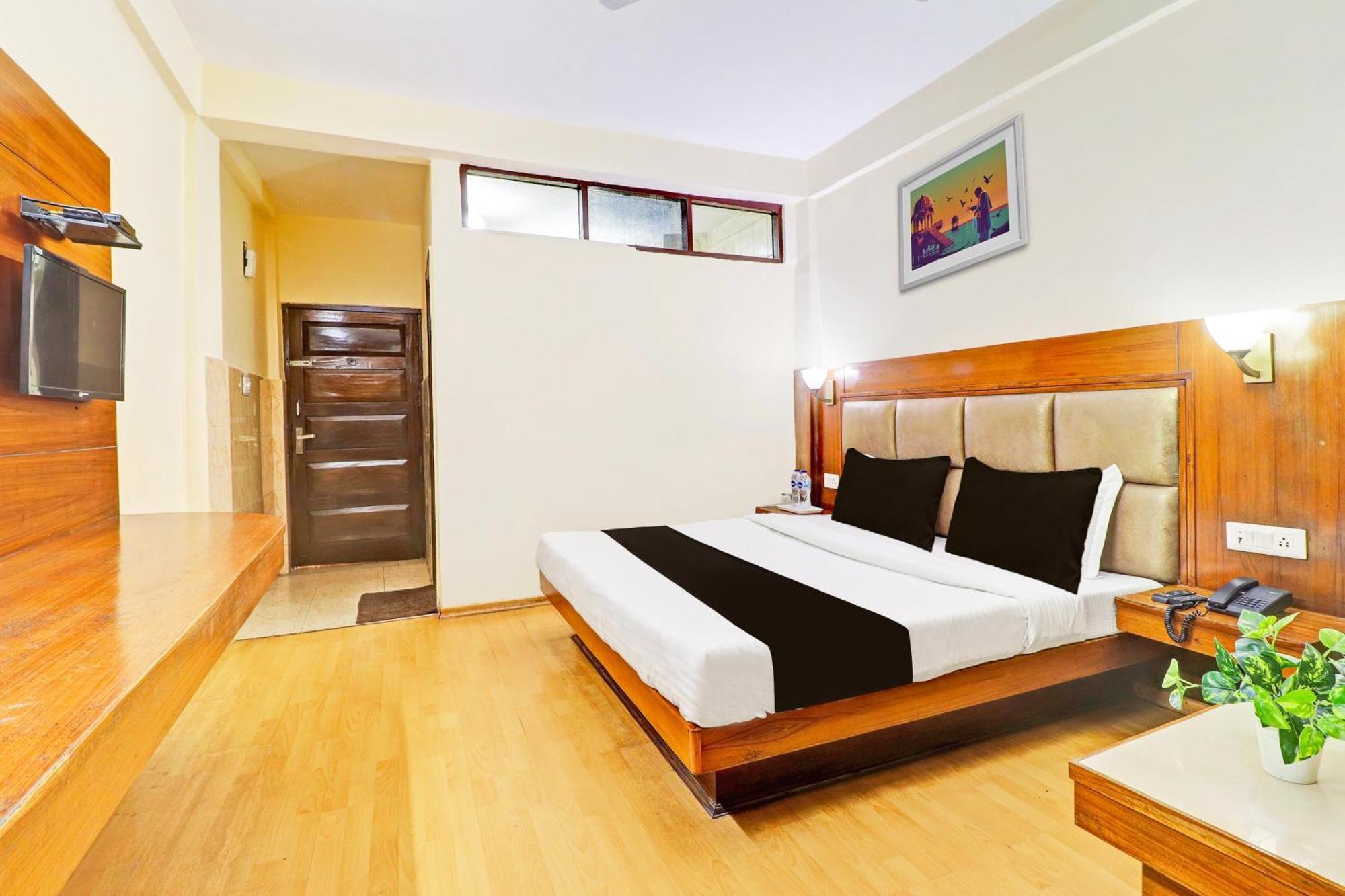 Super Collection O Pioneer Hotel Mussoorie Buitenkant foto